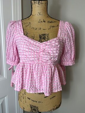 Altar'd State Top size large